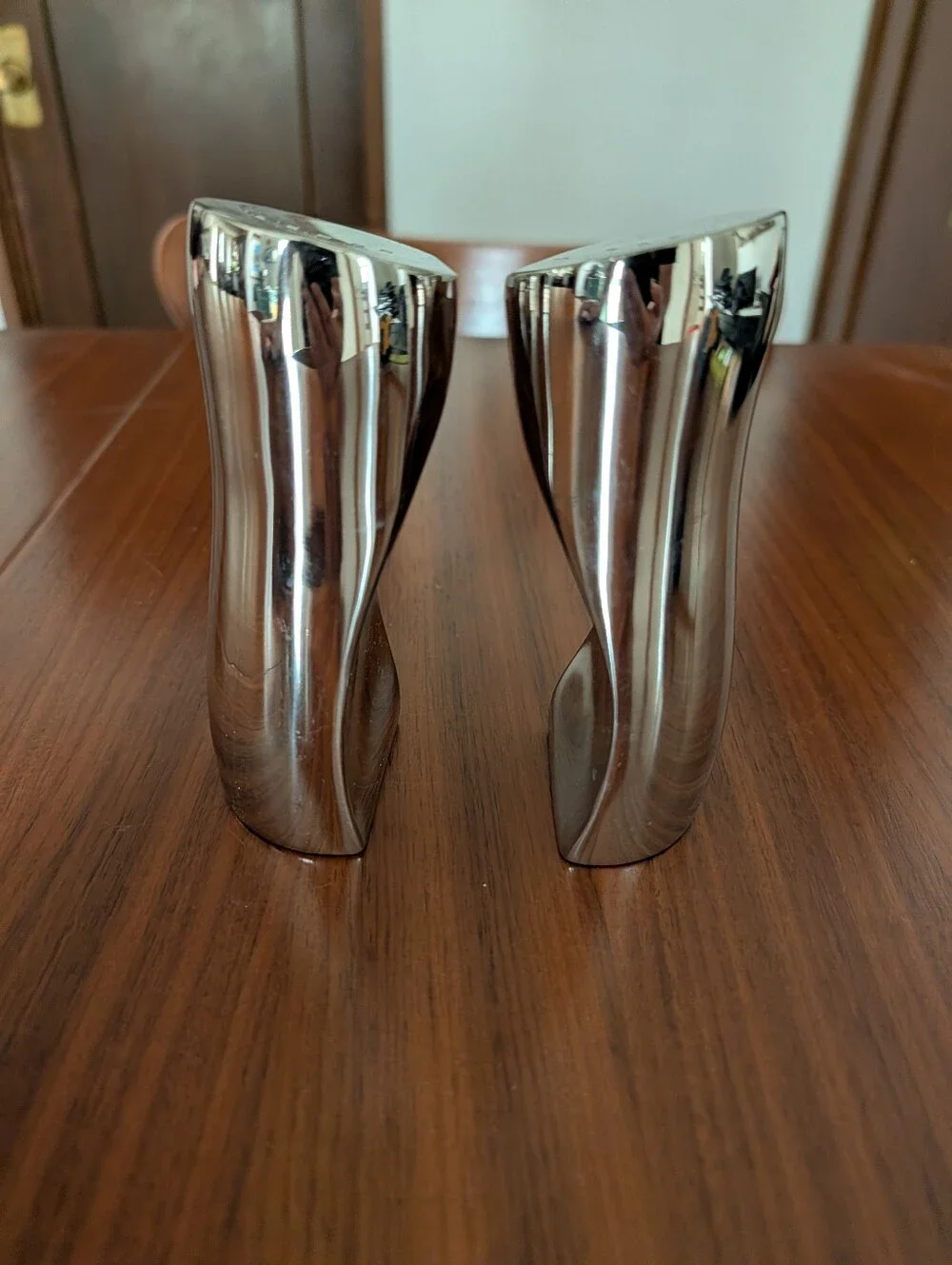 Nambe Sculpture Steve Cozzolino Chrome Salt and Pepper Shakers Pre Owned